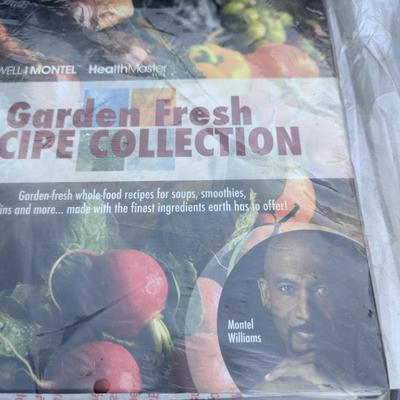 living well Montel Blender- new in box