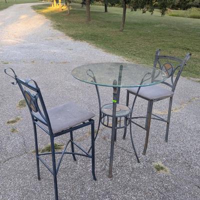metal bistro Table with Glass top and 2 chairs