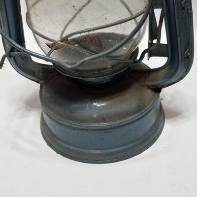 Kerosene Lanterns - Dietz USA New York No 2 - damaged bent top Made in China Blue with glass globes