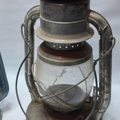 Kerosene Lanterns - Dietz USA New York No 2 - damaged bent top Made in China Blue with glass globes