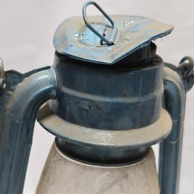 Kerosene Lanterns - Dietz USA New York No 2 - damaged bent top Made in China Blue with glass globes