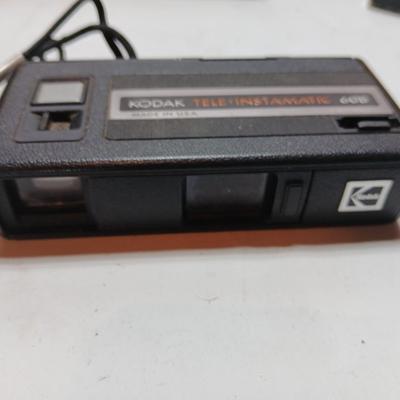 New old stock Kodak Instamatic camera 104 with Kodak Ektron electronic flash unit - Leather case