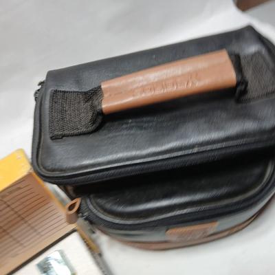 New old stock Kodak Instamatic camera 104 with Kodak Ektron electronic flash unit - Leather case
