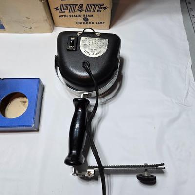 Vintage Working Lights - GE LOTT-A-LITE Movie lighting & Rare Tenson model 5975 Vintage swing arm miniature lamp