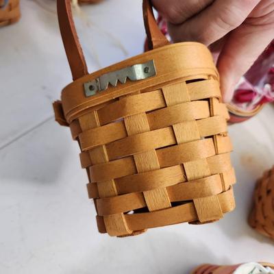 Lot of 6 Longaberger Baskets