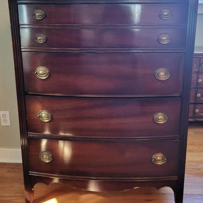 LOT 30: Vintage 4-Drawer Dixie Mahogany Bowfront Highboy Dresser