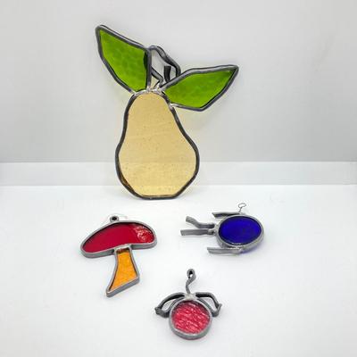 LOT 80: Sweet Collection of Stained Glass / Sun Catchers