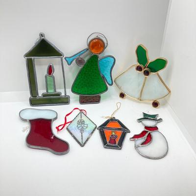 LOT 81: Holiday Themed Stained Glass / Sun Catchers