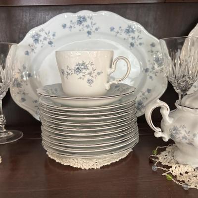 LOT 82: Vintage Johann Haviland Bavaria, Germany China "Blue Garland" & Crystal Stemware