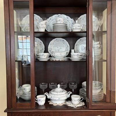 LOT 82: Vintage Johann Haviland Bavaria, Germany China "Blue Garland" & Crystal Stemware