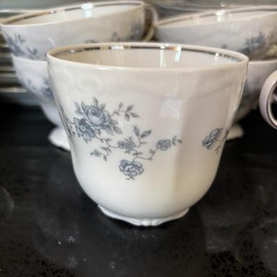 LOT 82: Vintage Johann Haviland Bavaria, Germany China "Blue Garland" & Crystal Stemware