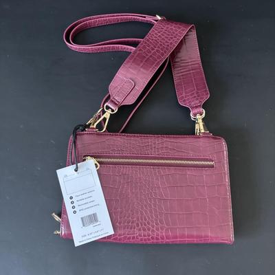 LOT 88: Cal Pak Traveling Wallet New w/Tags