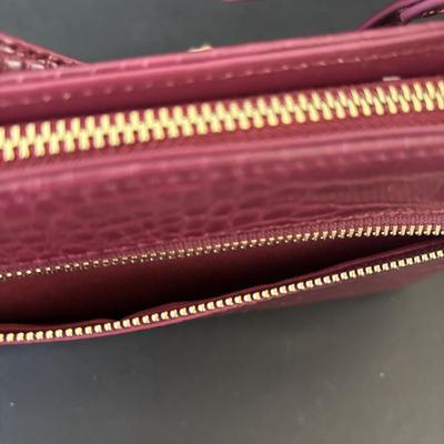 LOT 88: Cal Pak Traveling Wallet New w/Tags