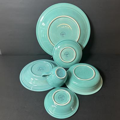 LOT 103: Collection Green Pink Blue Aqua of Fiesta Ware: 21pcs