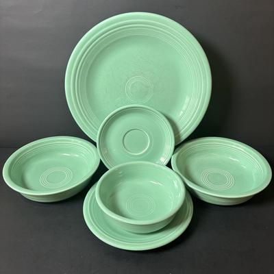 LOT 103: Collection Green Pink Blue Aqua of Fiesta Ware: 21pcs