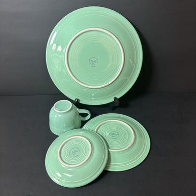 LOT 104: Collection Green Pink Yellow Orange of Fiesta Ware: 20pcs