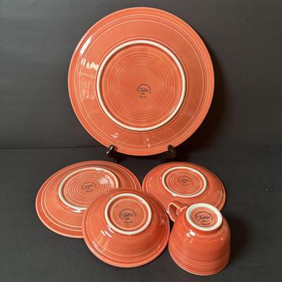 LOT 104: Collection Green Pink Yellow Orange of Fiesta Ware: 20pcs