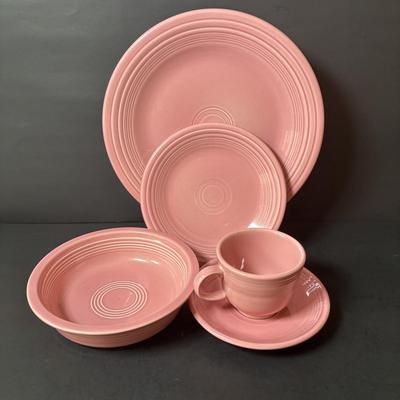 LOT 104: Collection Green Pink Yellow Orange of Fiesta Ware: 20pcs