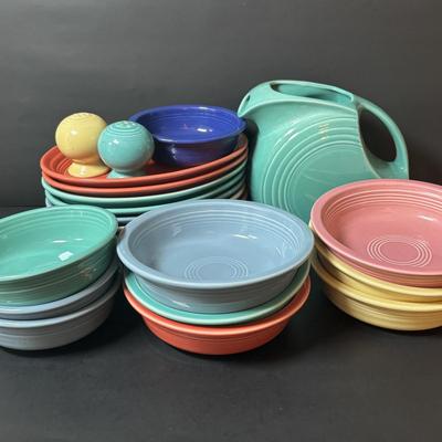LOT 106: Collection Blue Yellow Pink Green Orange of Fiesta Ware: 22pcs