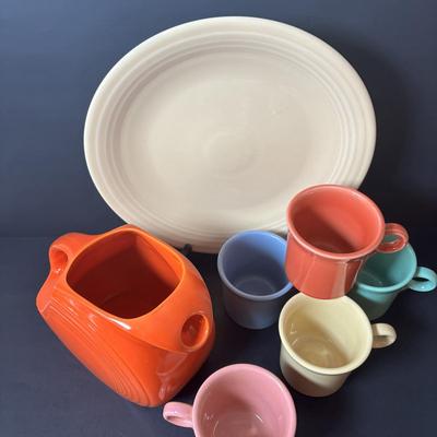 LOT 107: Collection Yellow Orange Blue Green Pink of Fiesta Ware: 7pcs