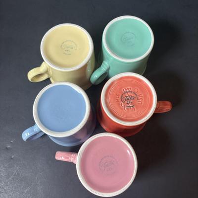 LOT 107: Collection Yellow Orange Blue Green Pink of Fiesta Ware: 7pcs