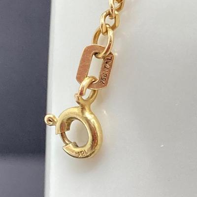LOT 118: Gold Figaro Chain Link Bracelet - 18KT / 750, TW 1.72 gtw, 8 Inch