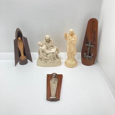 LOT 119: Large Religious Collection - Sterling and More