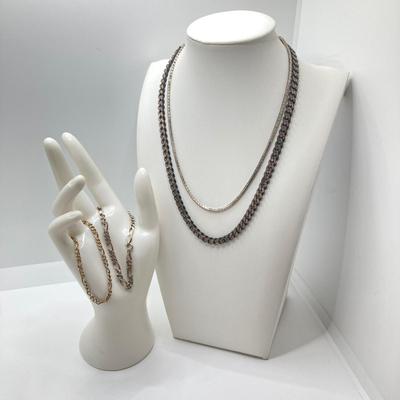 LOT 122: Sterling Silver Collection (Two Chains and Two Bracelets) - TW 58.33 gtw