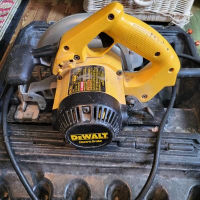 LOT 137: DeWalt DW362 Corded Circular Saw with Storage Case