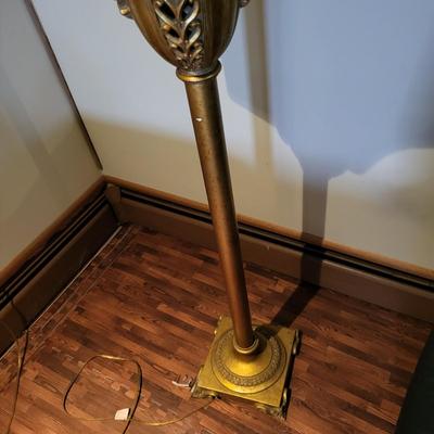 LOT 152: Antique Stylish Brass Floor Lamp