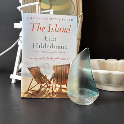 LOT 158: At the Beach Collection: Lifeguard Chair Accent Lamp, Staine Glass Candle Holder Scalloped Shell Chip n Dip Bowl & More