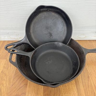 LOT 161: Cast Iron Collection: Wagner & Lodge