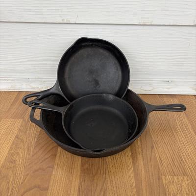 LOT 161: Cast Iron Collection: Wagner & Lodge