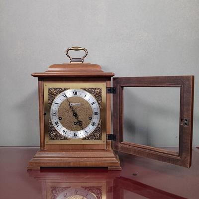 LOT 164: Seth Thomas Key Wound Mantel Clock
