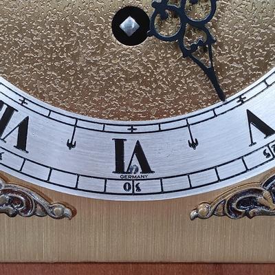 LOT 164: Seth Thomas Key Wound Mantel Clock