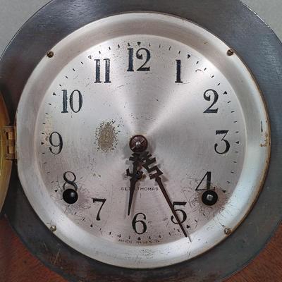 LOT 165: Seth Thomas Key Wound Mantle Clock