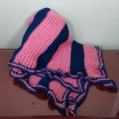 LOT 167: Collection of Art and Books on Ireland