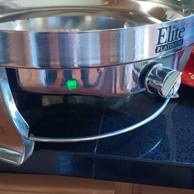 LOT 180: Elite Platinum Electric Chafing Dish & Farberware Stainless Steel Skillet