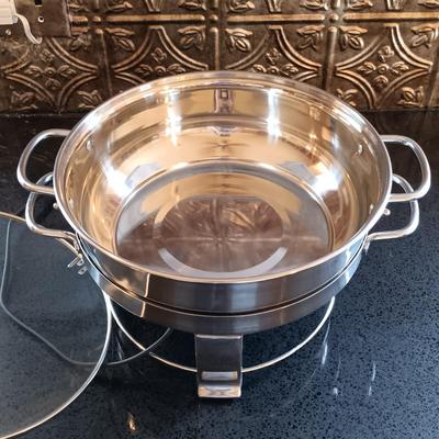 LOT 180: Elite Platinum Electric Chafing Dish & Farberware Stainless Steel Skillet