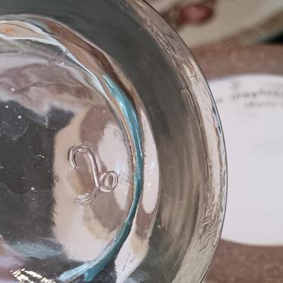 LOT 181: Pie Stand, Cook's Club Jars, Pyrex Pie Dish & More