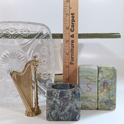 LOT 183: Grasslands Road Cake Stand, Glass Napkin Rings, Marble Salt and Pepper Shakers & More