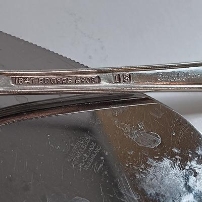 LOT 183: Grasslands Road Cake Stand, Glass Napkin Rings, Marble Salt and Pepper Shakers & More
