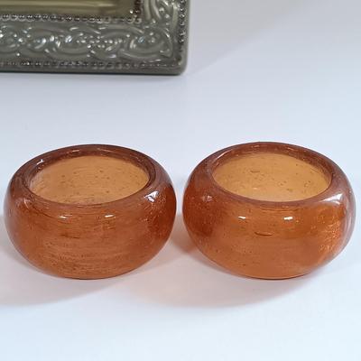 LOT 183: Grasslands Road Cake Stand, Glass Napkin Rings, Marble Salt and Pepper Shakers & More