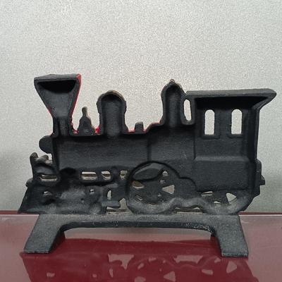 LOT 184: Cast Iron Train Doorstop