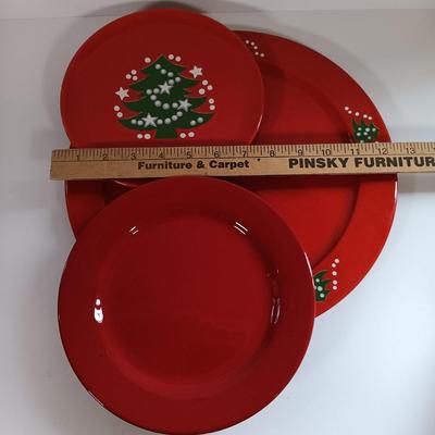 LOT 186: Waechtersbach Christmas Dishes with A.K. Das Thermos