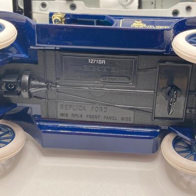 LOT 190: Vintage Toy Cars / Trucks - Metal Lever Action, Hallmark and Ertl Tastykake Bank