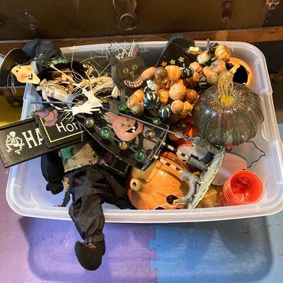 LOT 195: Tote Loaded with Autumn / Halloween Decor - Pumpkins, Witches, Signs and More
