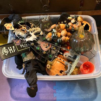 LOT 195: Tote Loaded with Autumn / Halloween Decor - Pumpkins, Witches, Signs and More