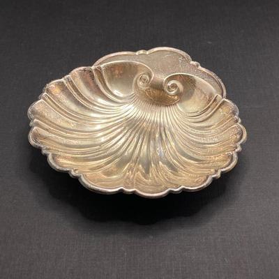 LOT 198: Gorham Sterling Silver Scalloped Clam Shell Trinket Dish along with Gregorian Copper Ashtray / Bowl and More - TW 77.66 gtw