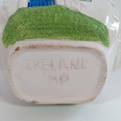 LOT 218: Irish Collectibles